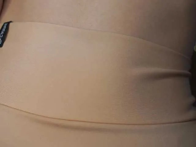 beckymadsons —  Best Bonga ass is here! Don't forget to FOLLOW and send LOVE!  @total --  : @sofar , @remain   CUMSHOW!(C2C 141 - comments only in PM, just tip don't ask)