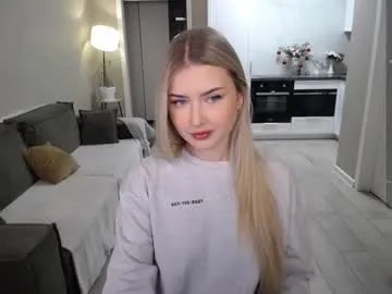 cute18cute — let's play - Goal: boobs show [555 tokens left] #teen #young #18 #new #blonde