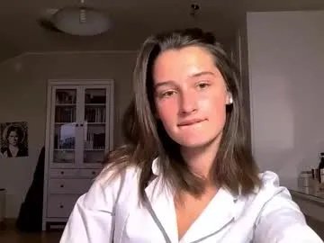 michael_pors — GOAL: Hey Emily [11 tokens remaining] Welcome to my room! #new #natural #shy #18 #teen