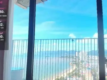 mina_moons on Chaturbate