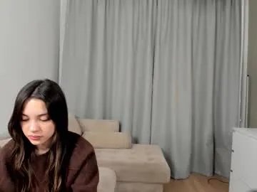 tobimediate — Goal: show sexy heart? : #18 #tease #shy #new #asian [44 tokens remaining]