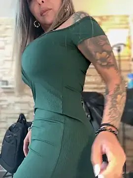 _Abril-Office1 on StripChat