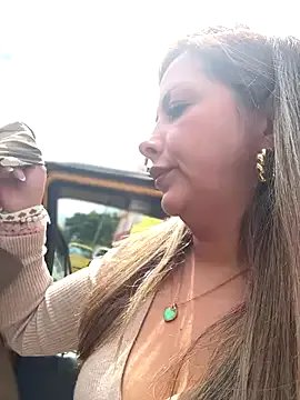 _Abril-Office1 on StripChat