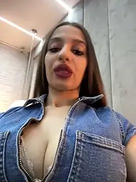 Anyssia — Private on StripChat