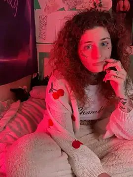 BlazyKitsune- on StripChat