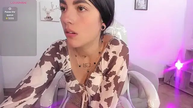 eimyy_rouse — show titis