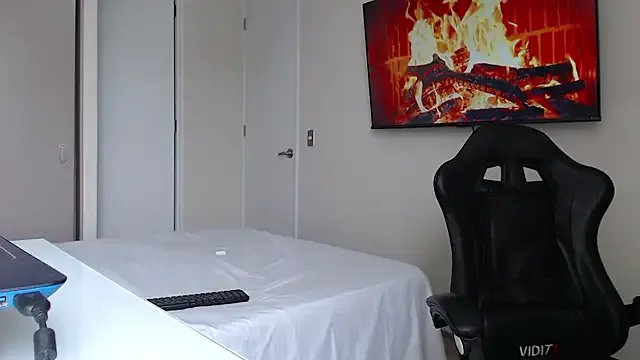 jonhklleyn on StripChat