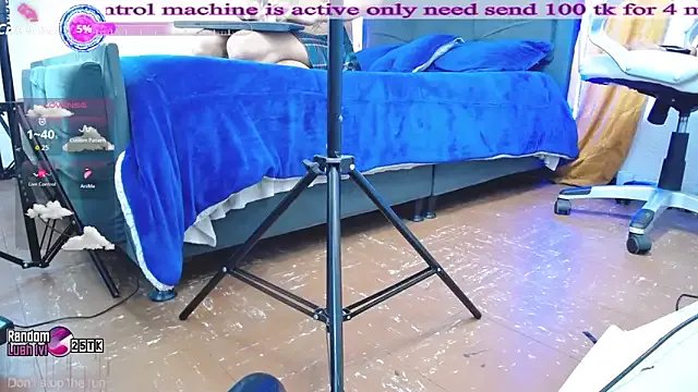 Kandy_Bellerose on StripChat