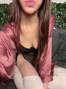 Lunas-Secrets on StripChat