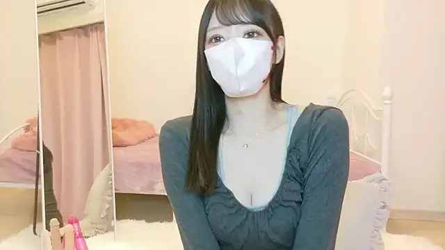 roachan_ — Freechat on StripChat